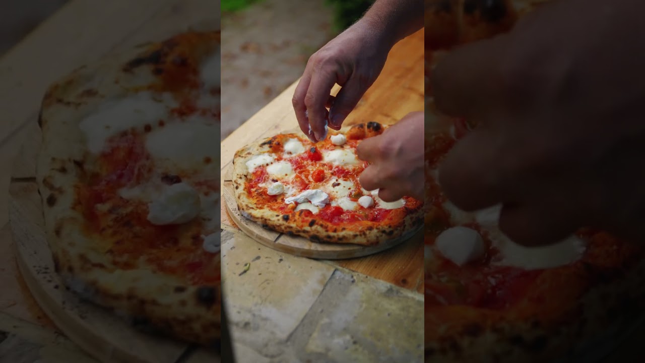 Pizza Making With Master #woodfiredoven #food #pizzamaking #pizzalover #shorts Pizza Making With Master #woodfiredoven #food #pizzamaking #pizzalover #shorts
