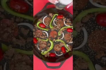 Upside Down Pizza is so good! #pizza #pizzarecipe #easyrecipe