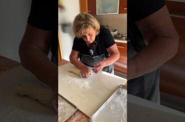 Nonna makes fried pizza from Naples! #pizza #naples #nonna