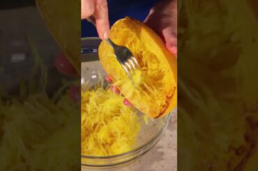 Martha Makes Spaghetti Squash Look Easy!