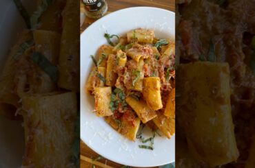 Delicious Rigatoni with Tomato and Mascarpone Cheese Sauce!