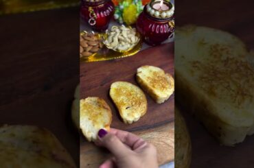Perfect Cheesy Creamy Bruchetta  #recipe #easyrecipe #cooking #indianfood #homemade