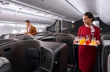 Turkish Airlines Business Class Boeing 787-9 Flight | Istanbul to Tokyo | World's Best Airport ?