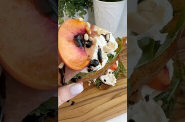 Toast with peaches #toast #peaches #italianfood #italianrecipes