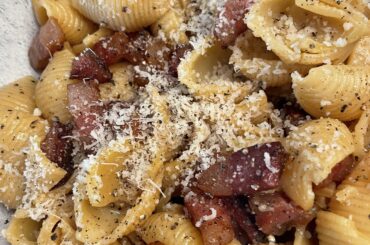 Vongoloni, guanciale, pecorino