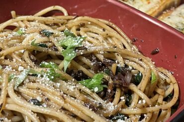 black garlic spaghetti