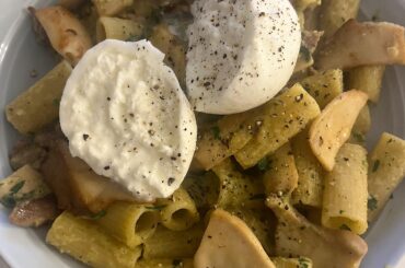 Never though zucchini would be this good with burrata