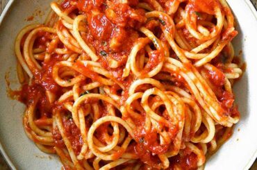 Garlic Butter Tomato Spaghetti