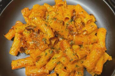 Vodka pasta w/ bacon 🤤