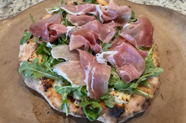 Prosciutto and Arugula Pizza