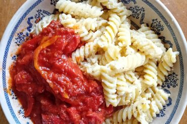 Fusilli with a cheese & egg sauce that definitely isn't carbonara /w sugo all'arrabbiata