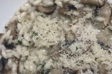 Risotto with portobello mushrooms and parsley