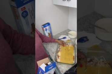 Lasagna#cooking#food#foodie#recepies#italian#cool#tasty#shorts#youtuber#minivlog#kitchen#new#music