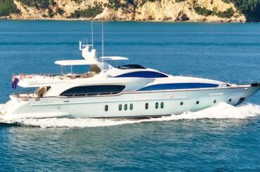 116' Azimut Yacht For Sale in La Spezia, Italy [SERENDIPITY]