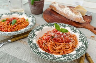 Spaghetti with Marinara Sauce. Simple home cooking!