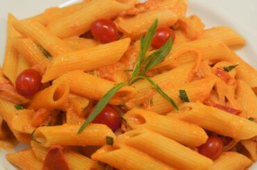 Creamy Pasta With Tomatoes , Luscious and Comforting Italian Cuisine!