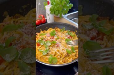 Creamy white sauce chicken pasta recipe #pasta #chikenpasta #shorts #cooking #viralshorts