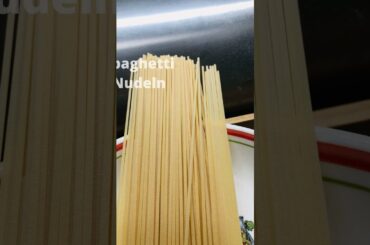 Spaghetti mit Spinat und Thunfisch -  #foodpom #cooking #kochen #recipe #food #italy