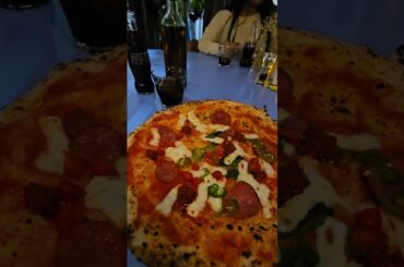 Authentic Neopolitan Pizza in London #italian #food