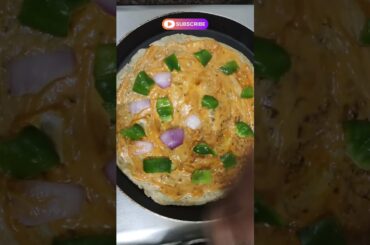 Delicious Roti Pizza at home #shorts #rotipizza #foodshorts #pizzaparatha #recipe #pizza #streetfood