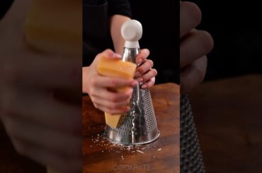 The famous puff pastry appetizer that is driving the world crazy!