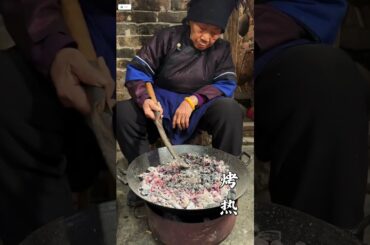 This is how people in Italy cook eggs #shortvideos