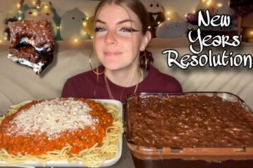 SPAGHETTI BOLOGNESE AND GOOEY CHOCOLATE MARSHMALLOW BROWNIES MUKBANG! (Vegan)