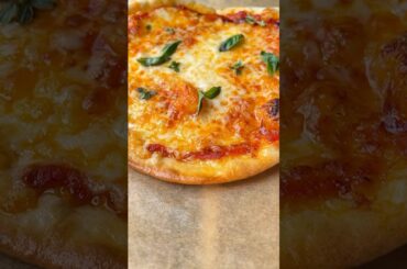 The BEST Pizza Recipe Out There! I promise. #recipe #easyrecipe