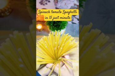 Italian Spinach and Tomato Spaghetti #pasta #youtubeshorts #recipe#healthyfood #spaghetti