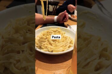 Olive Garden Dinner #food #olivegarden #drinks #dinner #family #shortsvideo