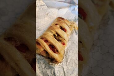 Exploring Food Options at Denver Airport: | Villa Italian cuisine