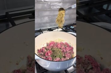 "The Ultimate Viral Lasagna Soup Recipe: A Comfort Food Masterpiece You Can't Miss!"#shorts