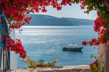 Traditional Greek Style Music with Beautiful Travel Scenery of Greece