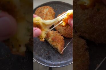 Delicious Italian Potato Cutlets Recipe #ItalianPotatoCutlets #PotatoRecipes