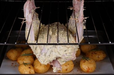 I learned this trick with a friend from Italy, now I only make this classic Italian chicken