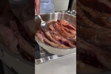 Gustose puntine di maiale al vino rosso #ricetta #vino #food #tradizioni #carne #maiale