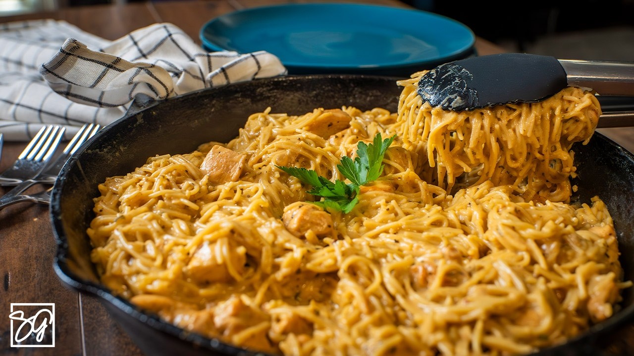 Simple and Creamy One-Pot Chicken Spaghetti Simple and Creamy One-Pot Chicken Spaghetti