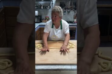 Giant Italian Spaghetti Hoops! #pasta