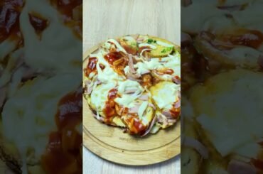 Quick & Easy Skillet Pizza with Baguette | Simple Ingredients, Big Flavor!