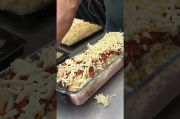 Mac & Cheese Lasagna Rolls #Shorts