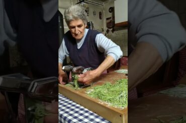 Have you ever had nettle pasta? #pasta #italianfood