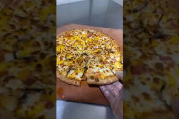 Cheesy Pizza recipe #pizza #food #shortfeed #ytshorts #trending #pizzarecipes #shortvideo #shorts