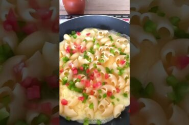 Pasta Omelette #shorts #youtubeshorts #breakfast #omlet #pasta #art #food #cooking #shortvideo #egg