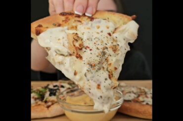 DOMINO’S CHEESE BURST PIZZA | EATING ASMR MUKBANG #mukbang #asmrfood #asmreating