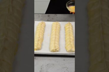 You will be delighted with this appetizer! A single puff pastry and 3 different fillings