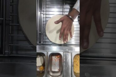 GOLD DELIGHT PIZZA ||#food#pizzakaisebanatehain#indianpizza#pizzalover#ABIPIZZAMASTER#pizzatoppings