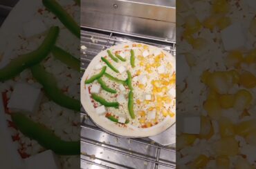 cartmar ki dimad pr esa pizza bnana pda || #food #foodie #pizza#streetfood#shrots