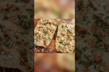 The creamiest, cheesiest Chicken Alfredo Garlic Bread! This is a top-tier dish you are sure to love!