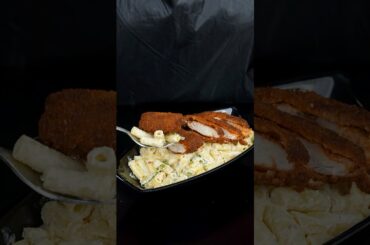 Have you ever tried this? Fried chicken with creamy pasta