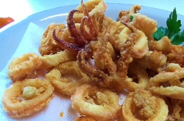 How To Clean & Fried Calamari Recipe Italian | Cooking RESTAURANT QUALITY Calamari At Home